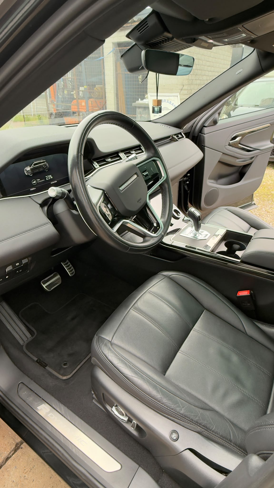 Schoon Range Rover interieur